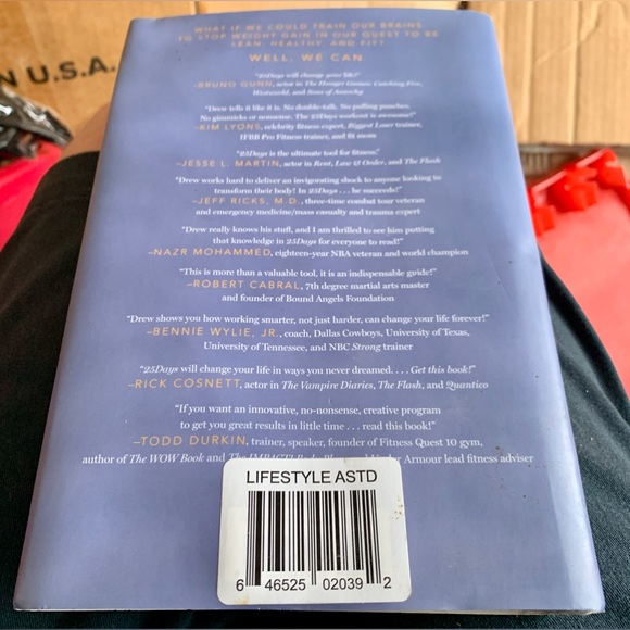 25 DAYS by Drew Logan with Myatt Murphy Hardcover Book - Picture 5 of 8